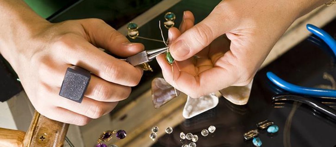 Comment-concevoir-un-site-de-vente-de-bijoux-en-ligne 